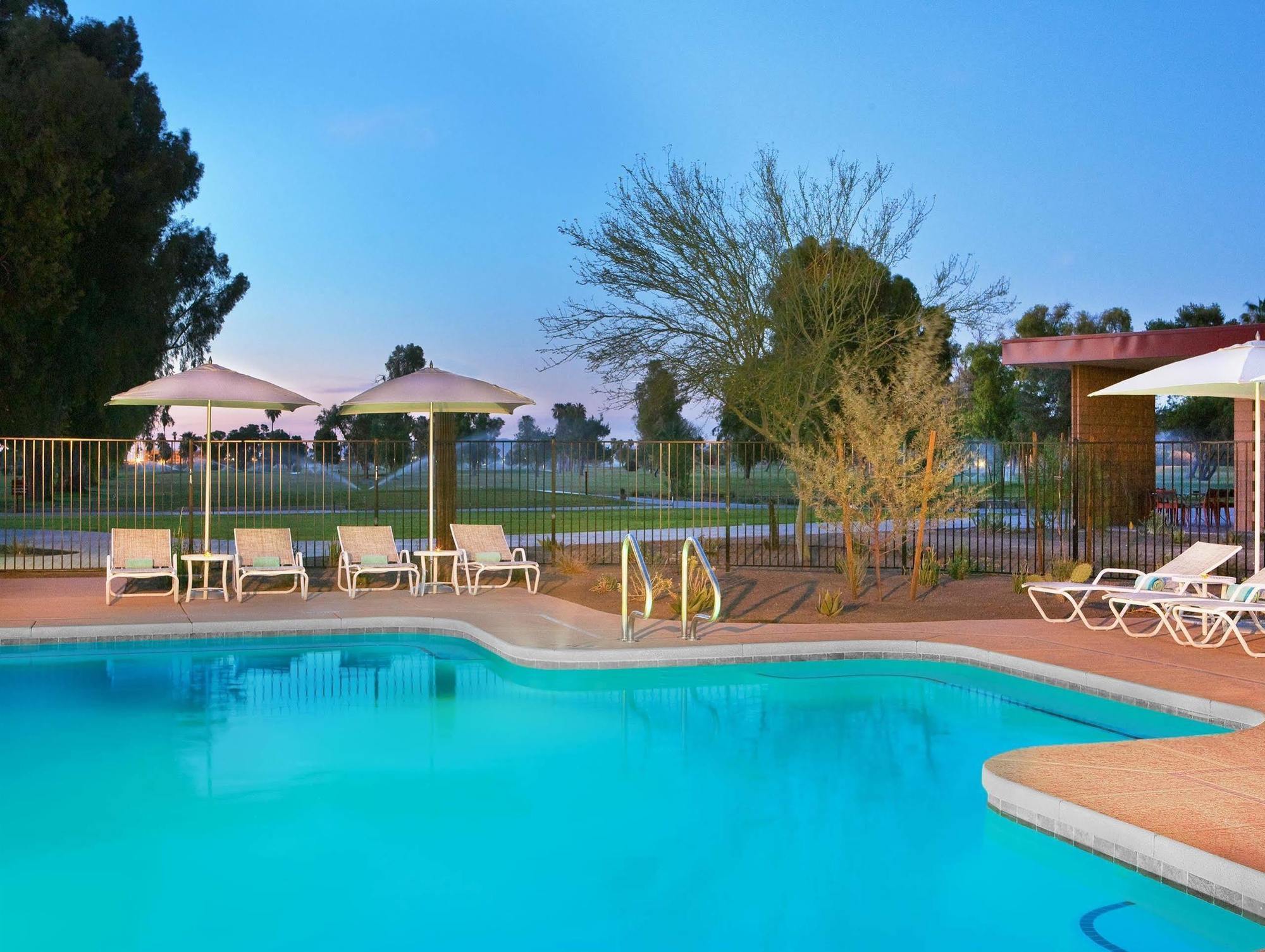Four Points By Sheraton At Phoenix Mesa Gateway Airport Exterior foto
